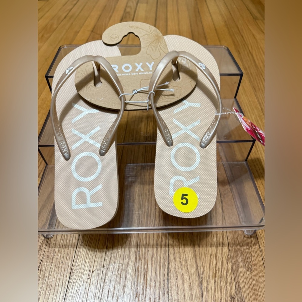 Roxy Tan Flip Flops
